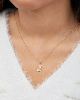 Disney Women Classics Winnie The Pooh 14k Gold Sitting Pooh Bear Pendant Necklace, 18'' 3 Disney Women Classics Winnie The Pooh 14k Gold Sitting Pooh Bear Pendant Necklace, 18''